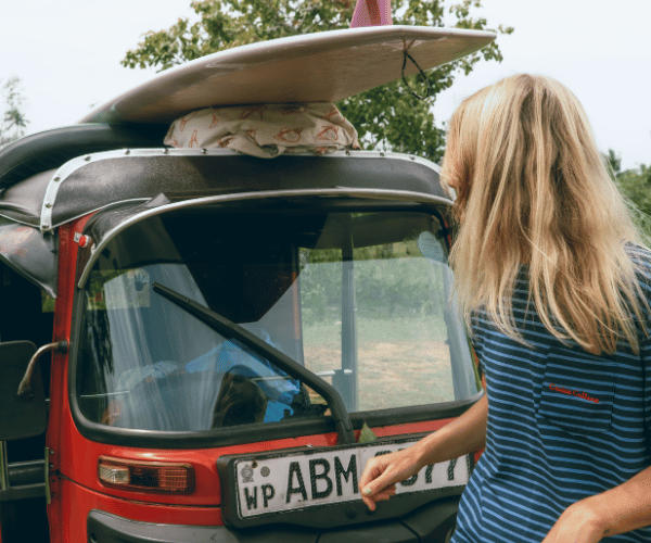 tuktuk girl